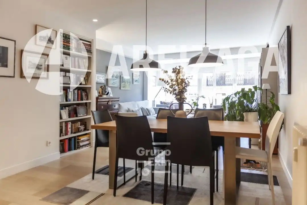 Piso en venta en Bergara Kalea, Área Romántica