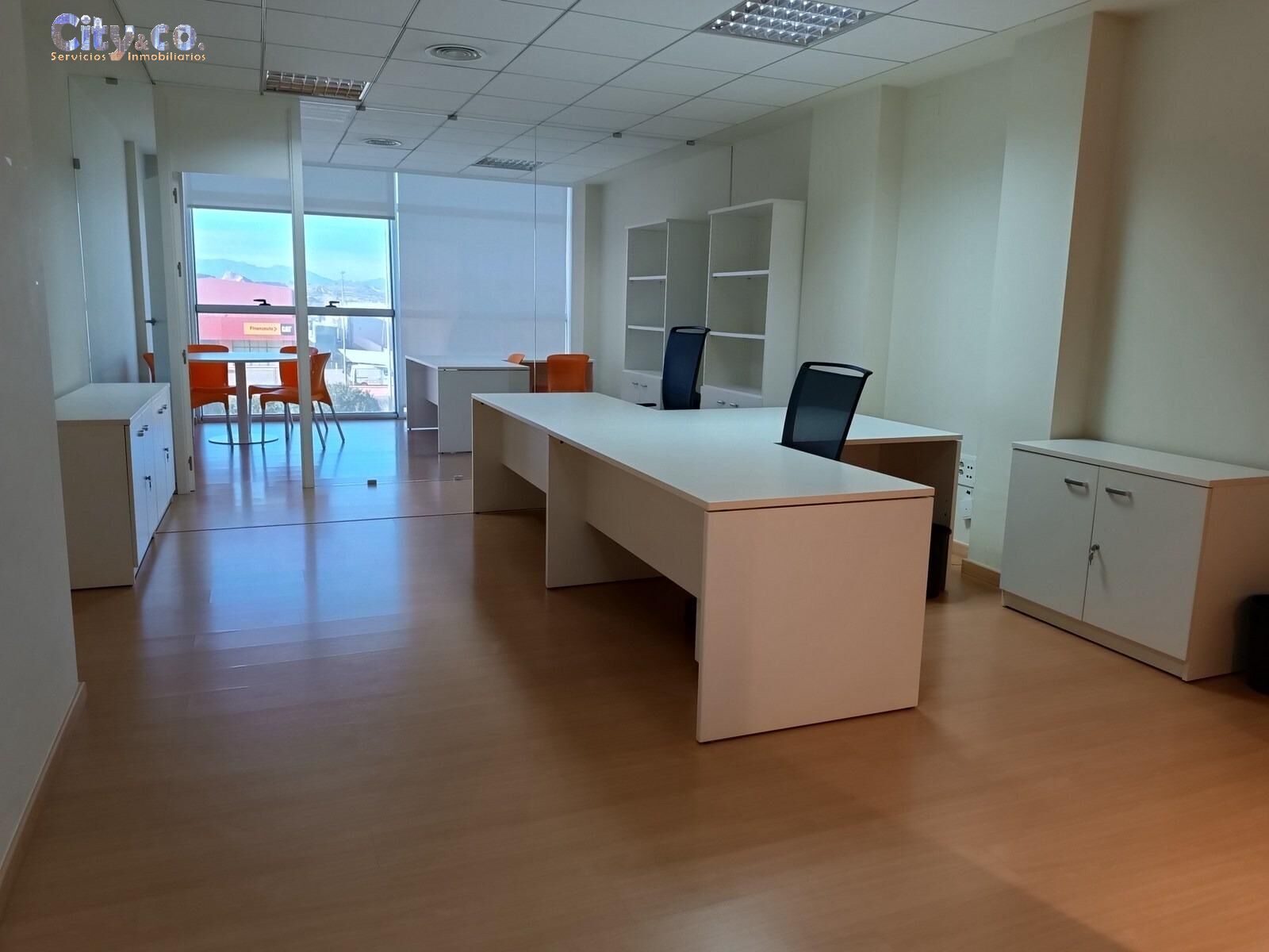 Office to rent in El Llano