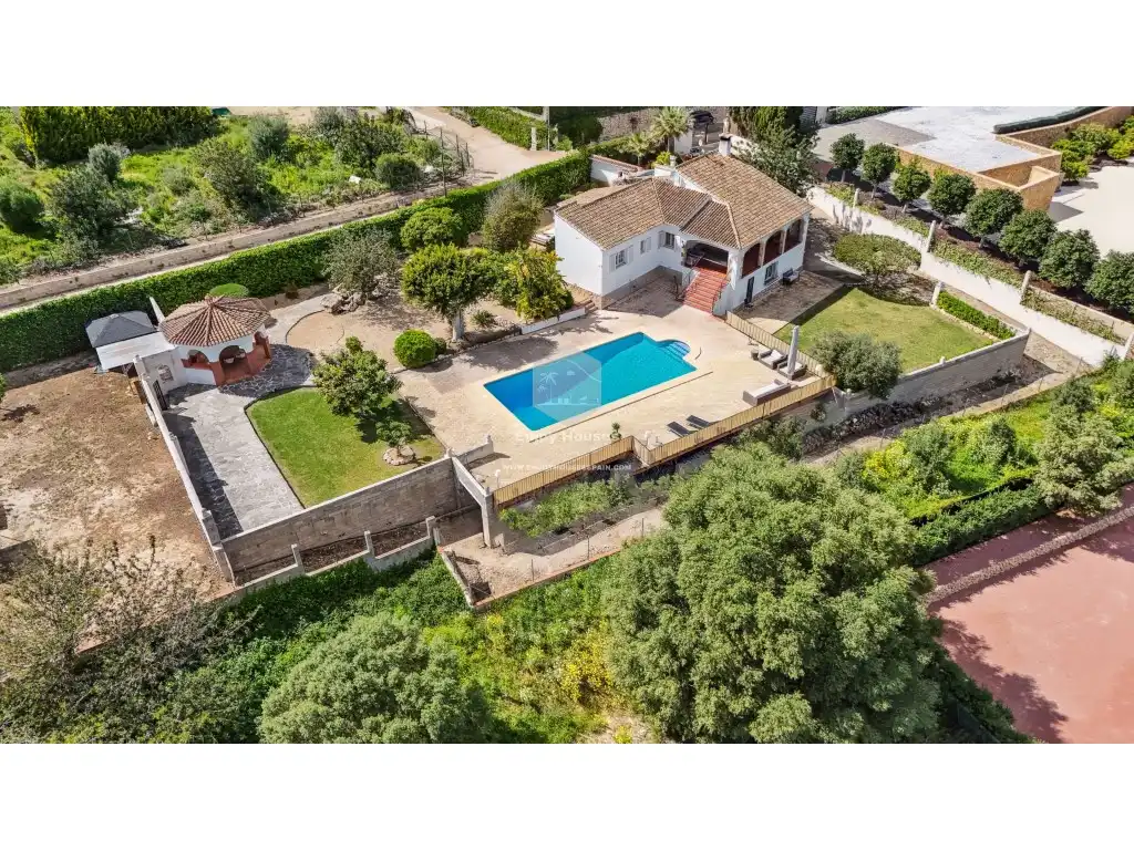 Houses for sale in Camino Tarraulla, Partides comunes - Adsubia
