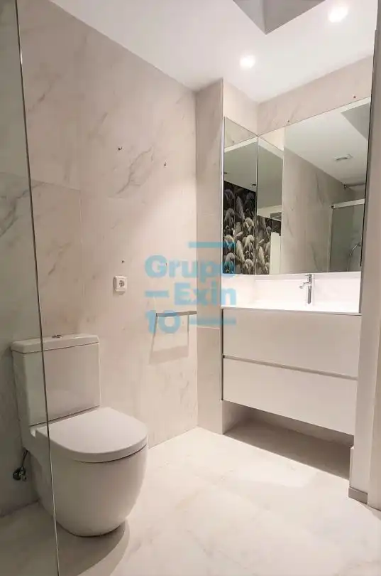 Baño de Local en venta en Donostia - San Sebastián 