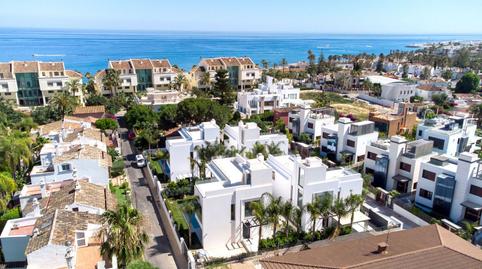 Foto 3 de Casa o xalet en venda a Calle Carlos Posac Mon, 54, Las Lomas de Río Verde, Málaga