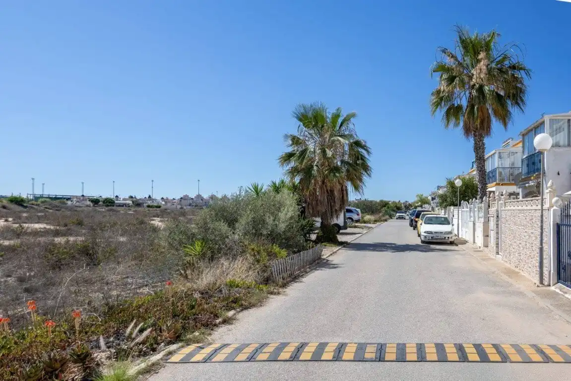 Vista exterior de Apartament en venda en Nueva Torrevieja - Aguas Nuevas