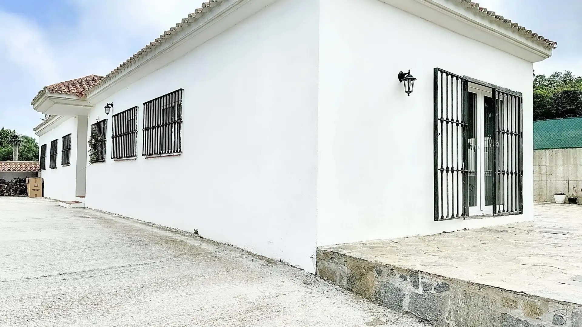 Vista exterior de Casa o chalet en venta en Tarifa con Calefacción y Terraza