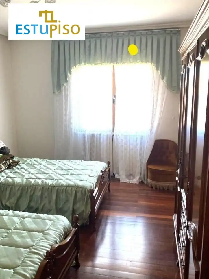 Habitación de Residencial en venta en Mansilla Mayor