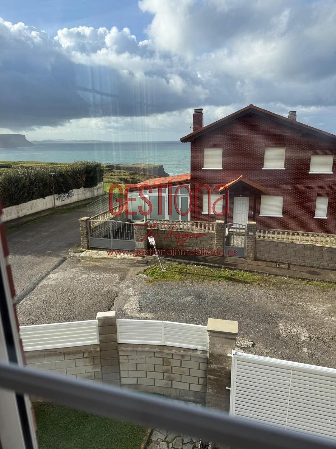 Vista exterior de Casa o chalet en venta en Bareyo con Calefacción, Jardín privado y Terraza