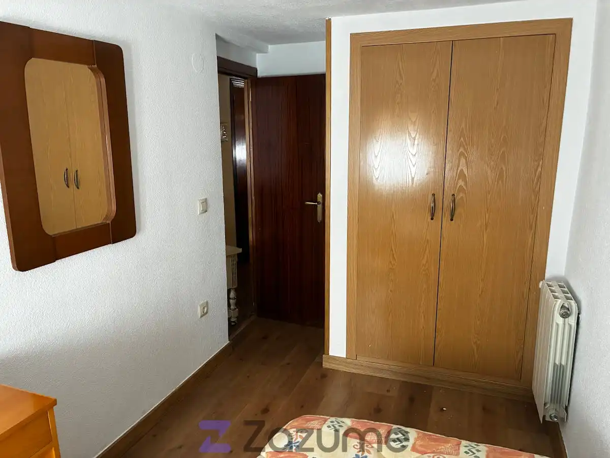 Schlafzimmer von Wohnung zur Miete in Segovia mit Heizung, Parkett und Möbliert