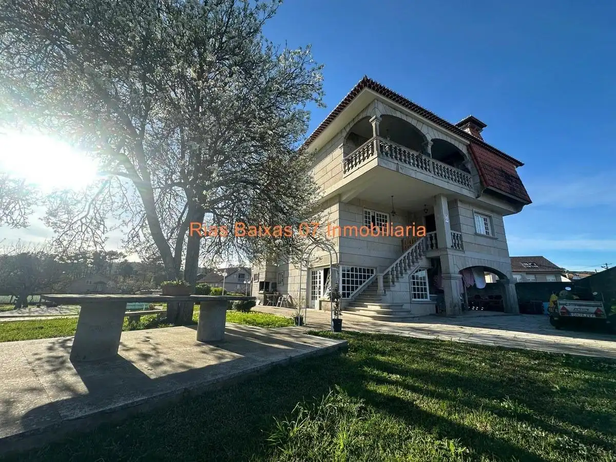 House with garden for sale in Mos, imagen 6