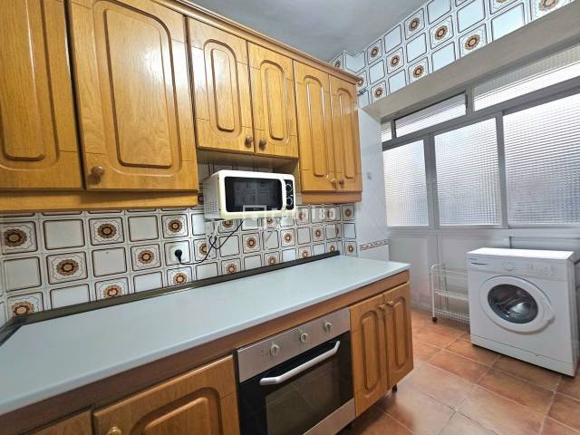 Piso en Venta en Reyes Católicos