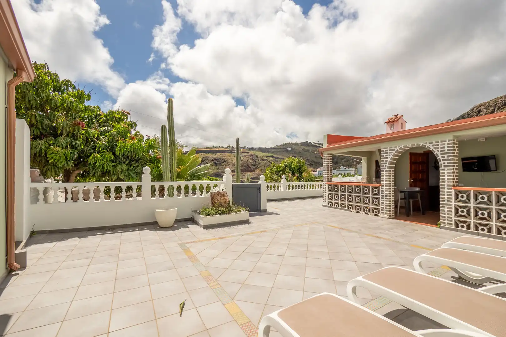Terrassa de Casa o xalet en venda en Moya (Las Palmas) amb Jardí privat, Terrassa i Traster