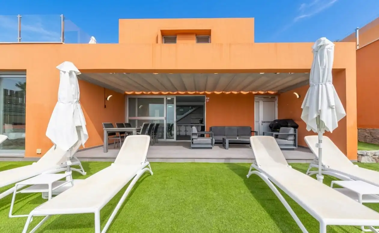 Terrassa de Casa o xalet en venda en San Bartolomé de Tirajana amb Aire condicionat, Jardí privat i Terrassa