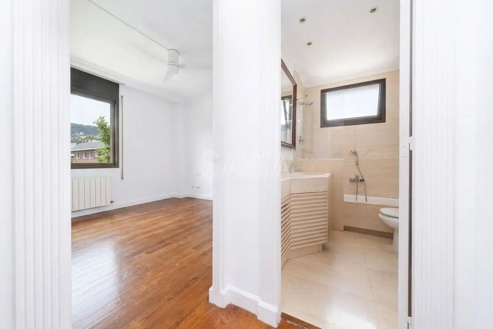 Badezimmer von Dachboden zur Miete in Barcelona mit Klimaanlage, Heizung und Terrasse