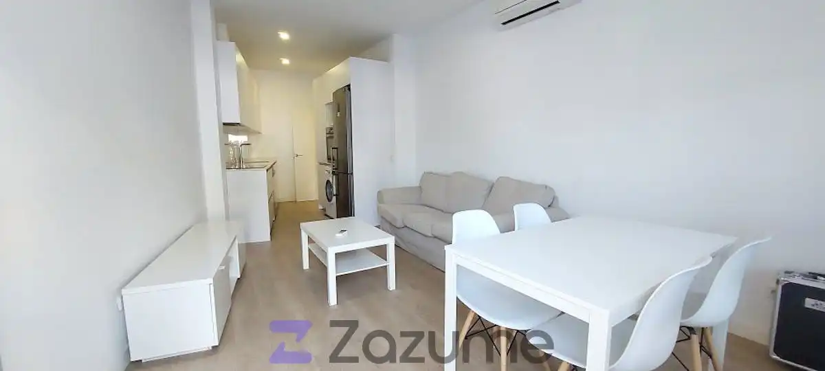 Sala d'estar de Pis de lloguer en San Sebastián de los Reyes amb Aire condicionat, Parquet i Moblat