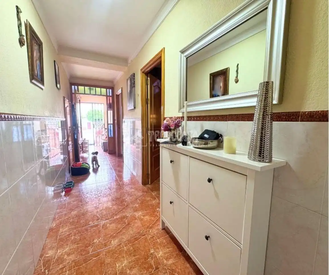 Houses for sale in Las Cabezas de San Juan  with Terrace and Balcony