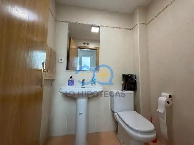 Baño de Dúplex en venta en Numancia de la Sagra con Aire acondicionado, Calefacción y Alarma