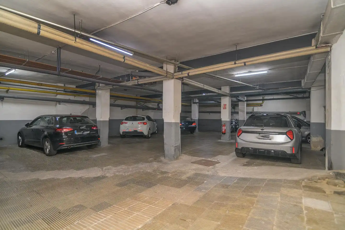 Aparcament de Pis en venda en Barcelona amb Aire condicionat, Calefacció i Parquet