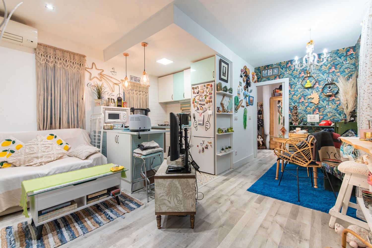 Sala d'estar de Apartament en venda en  Madrid Capital amb Aire condicionat i Calefacció