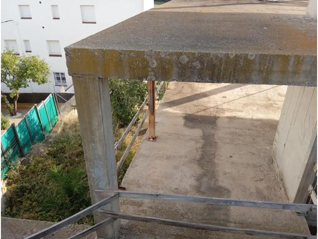 Gebäude zum Verkauf in Grifeu - Cap Ras - Els Estanys - Sant Genís