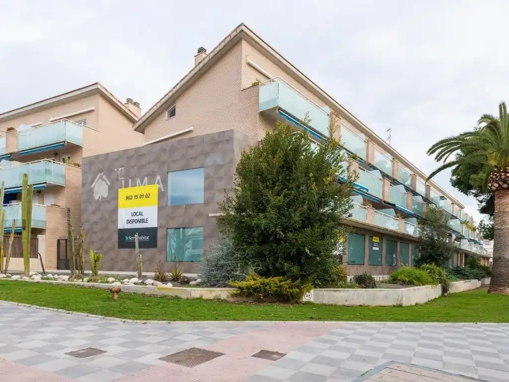 Vista exterior de Local en venta en Benicarló