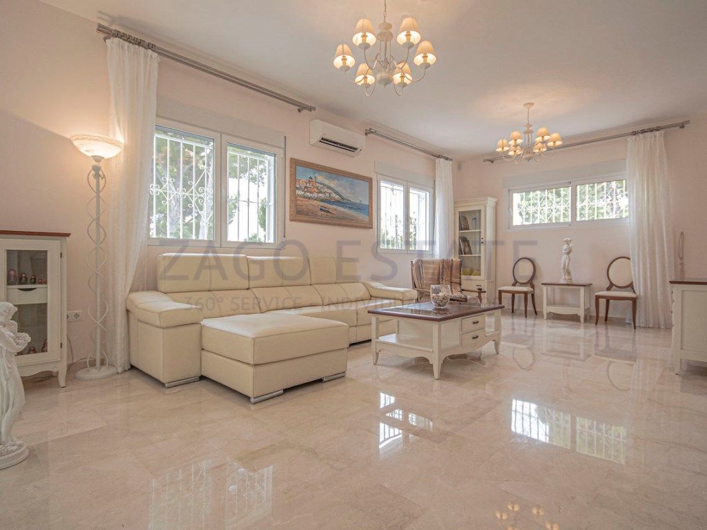 Sala d'estar de Casa o xalet de lloguer en Altea amb Piscina