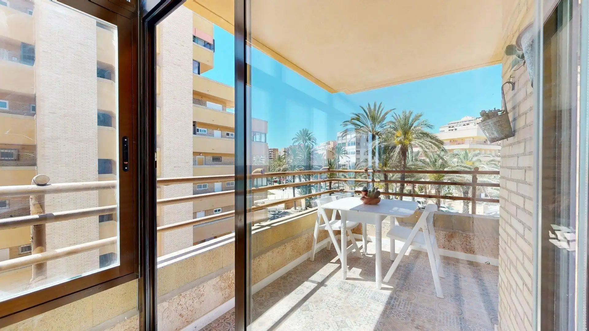 Appartement compact avec terrasse à louer à Avenida de San Bartolomé de Tirajana 51, imagen 6