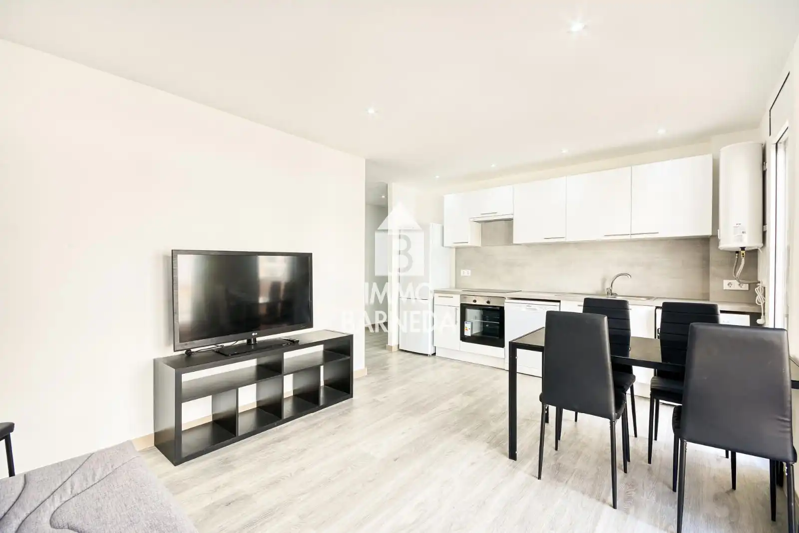 Piso con terraza en venta en Roca Negra 12