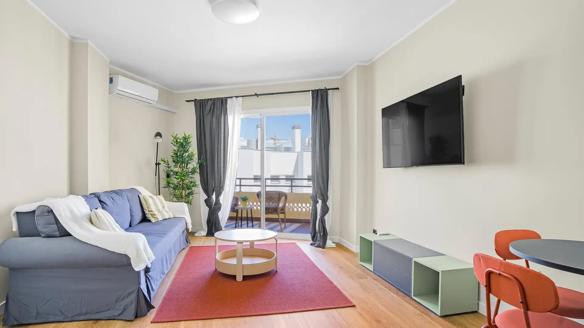 Living room of Flat for sale in Torremolinos  with Air Conditioner, Private garden and Terrace