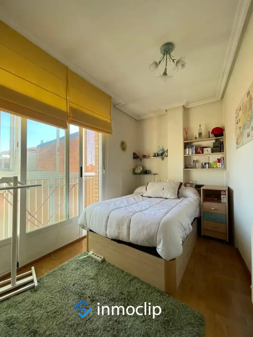 Habitación de Ático en venta en Salamanca con Calefacción y Terraza