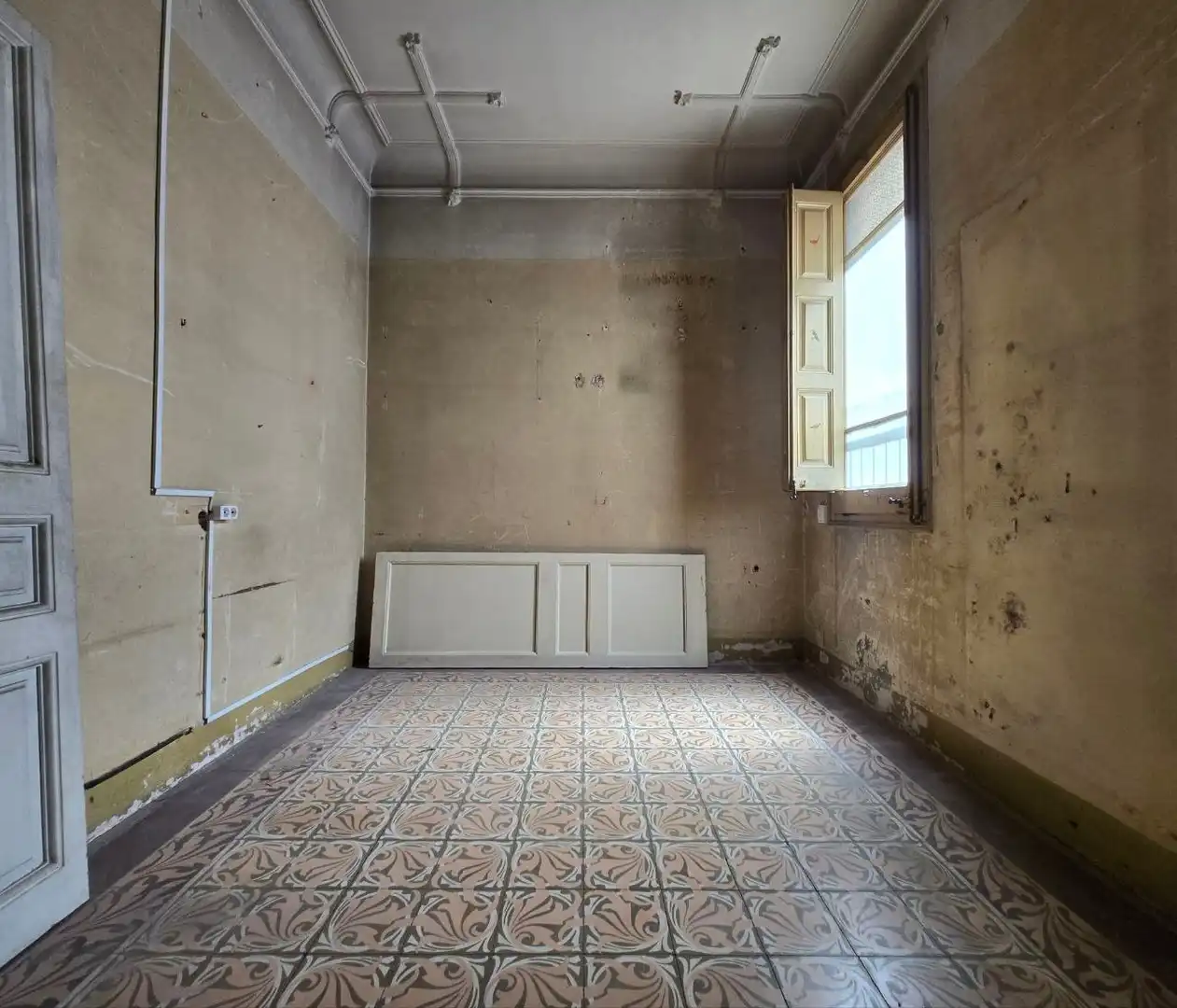 Piso en venta en Barcelona con Calefacción, Trastero y Balcón