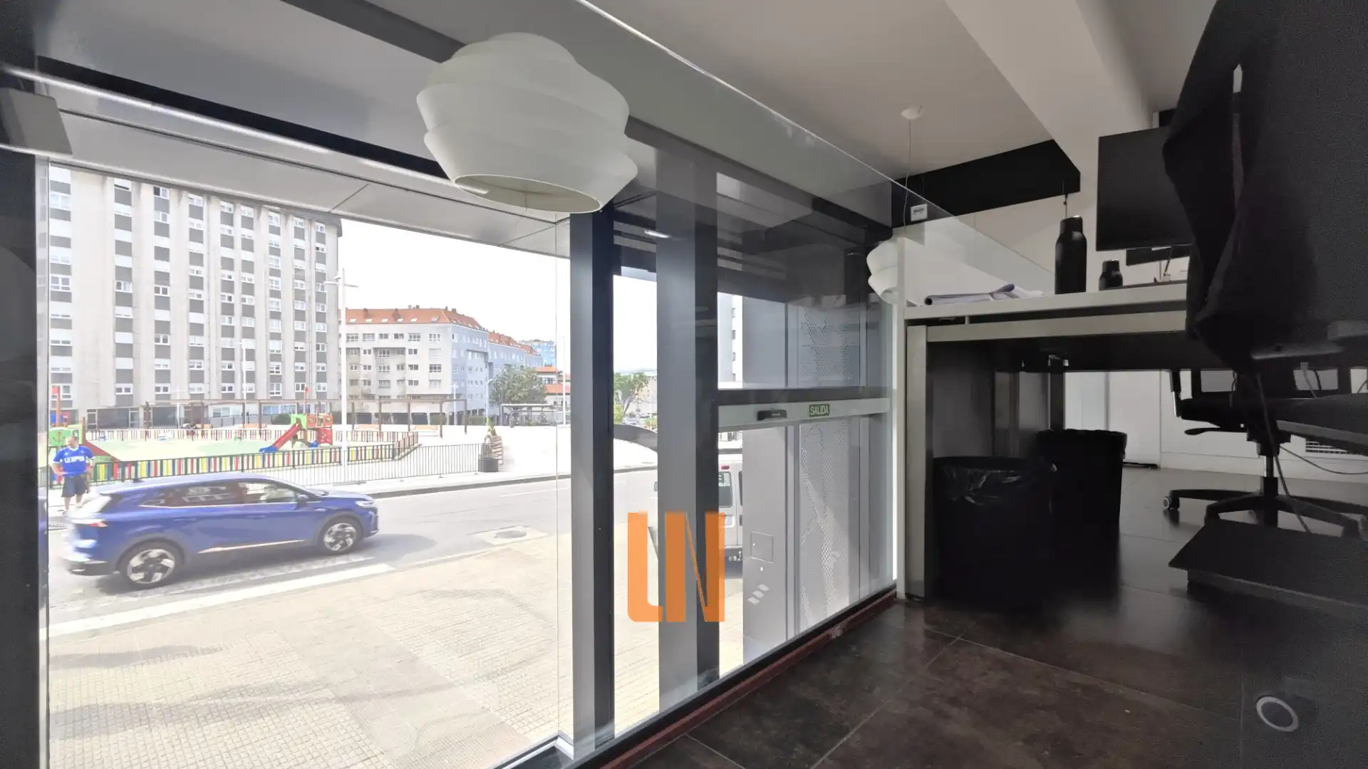 Office for rent in Culleredo  with Air Conditioner, Heating and Furnished