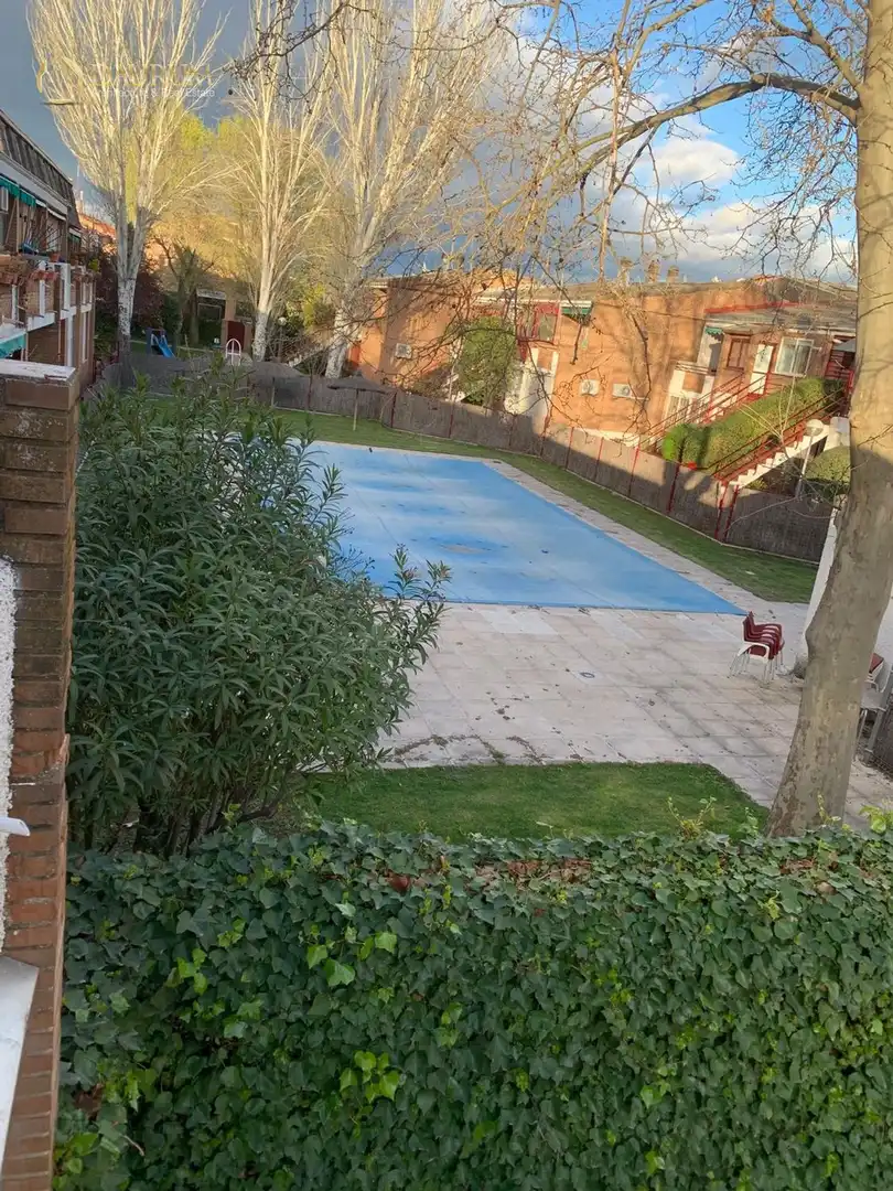 Piscina de Pis en venda en Paracuellos de Jarama amb Aire condicionat, Terrassa i Piscina