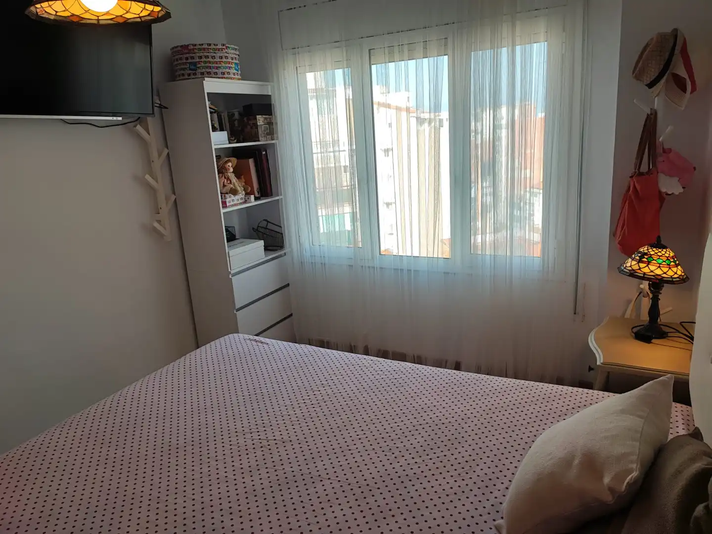 Schlafzimmer von Dachboden zum Verkauf in Tarragona mit Klimaanlage, Heizung und Parkett