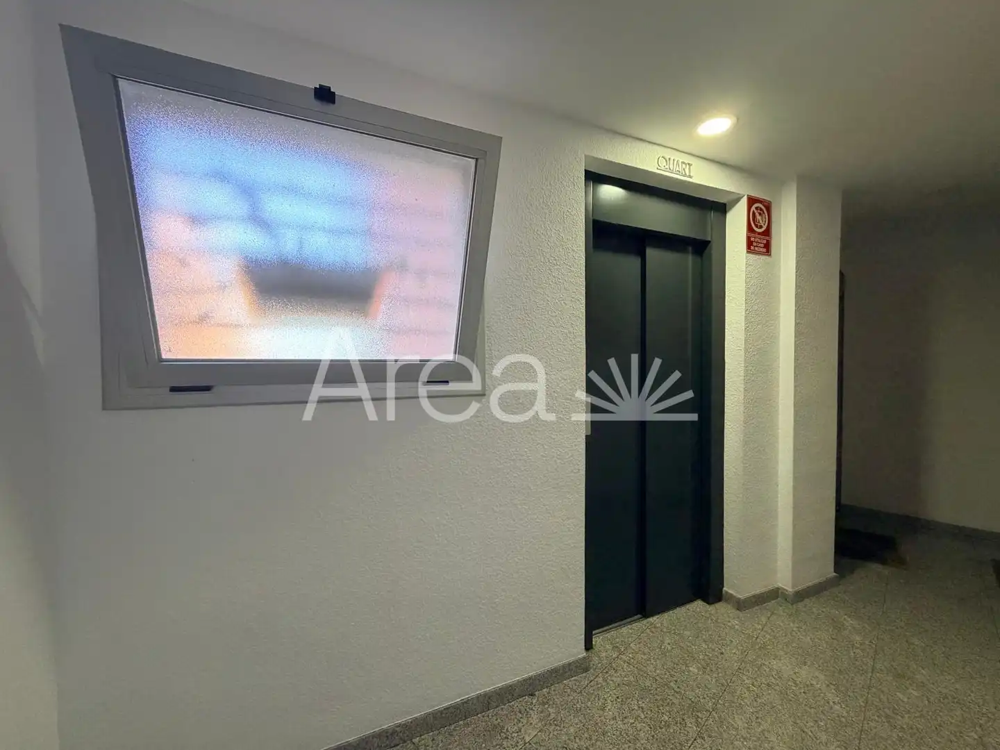 Piso en venta en Mataró con Jardín privado, Balcón y Piscina comunitaria