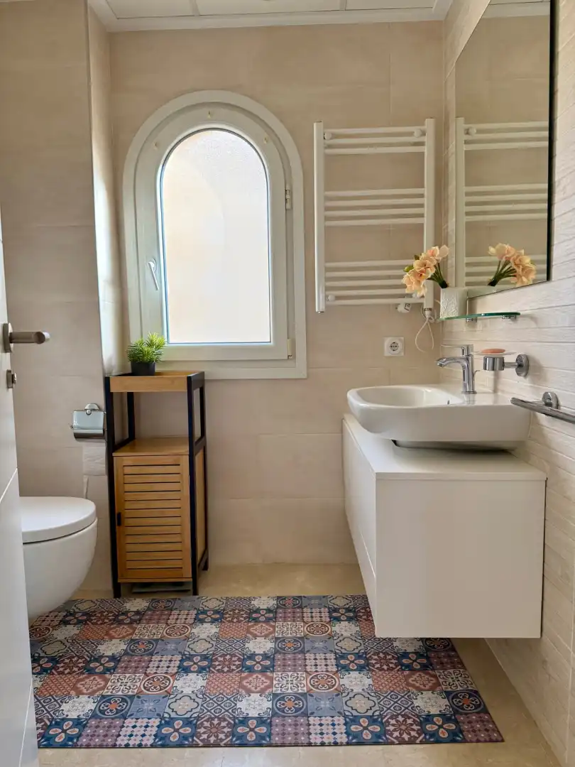 Bathroom of Flat for sale in Oliva  with Air Conditioner, Heating and Terrace