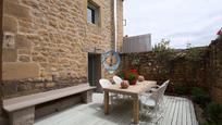 Terrassa de Casa o xalet en venda en  Zaragoza Capital amb Aire condicionat, Jardí privat i Moblat