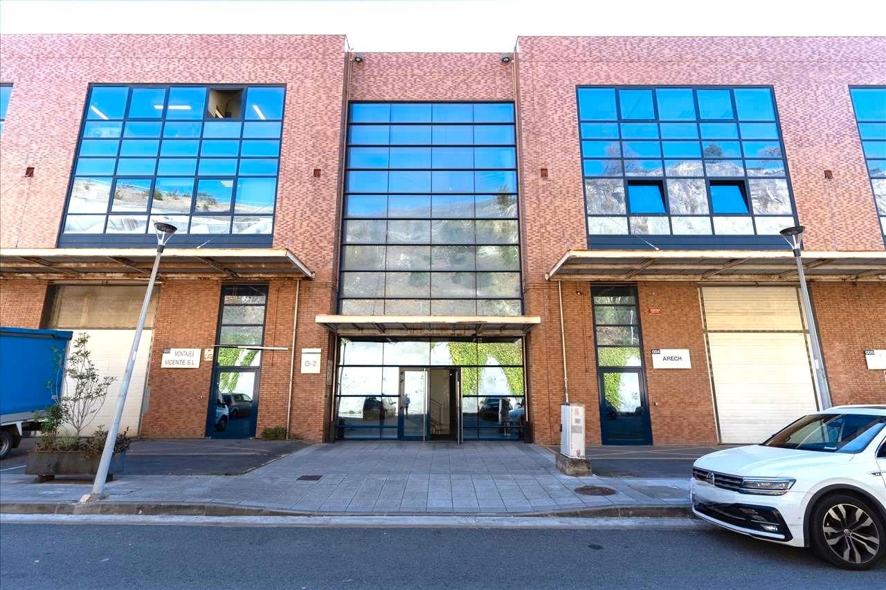 Exterior view of Premises for sale in Erandio
