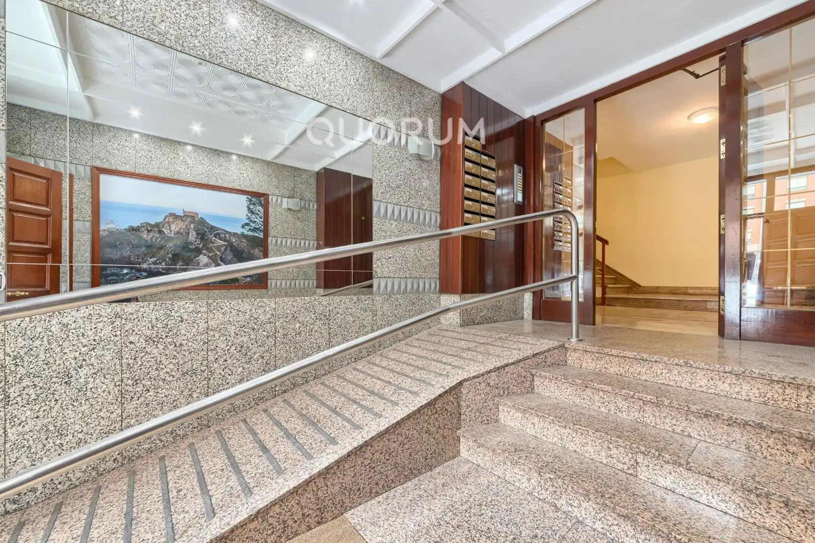 Piso en venta en Basauri  con Calefacción, Terraza y Amueblado