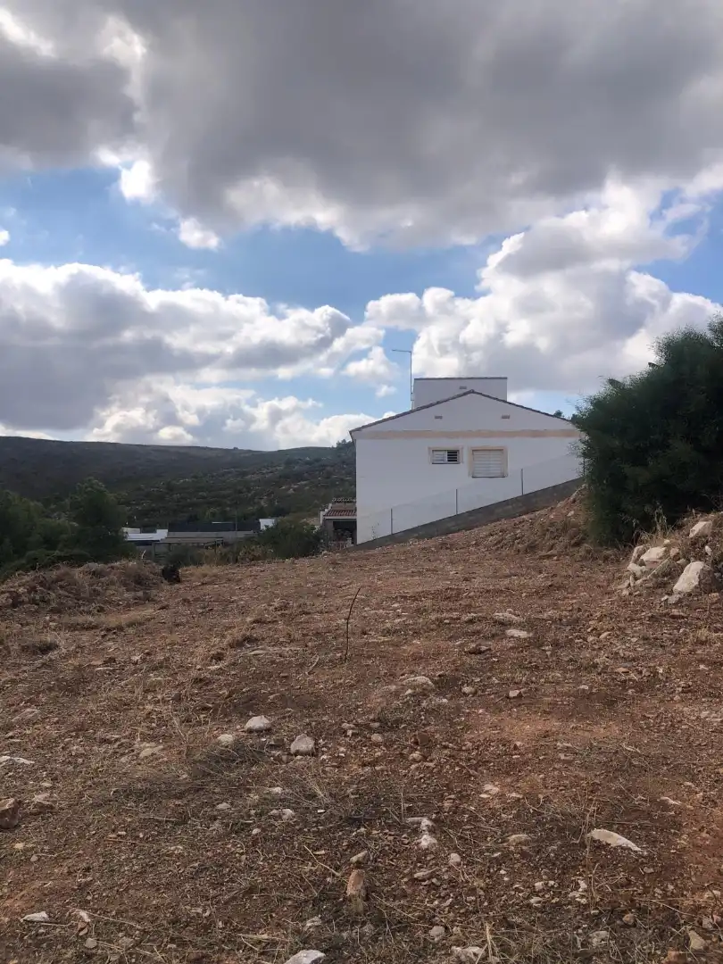 Residencial en venta en Montroi / Montroy