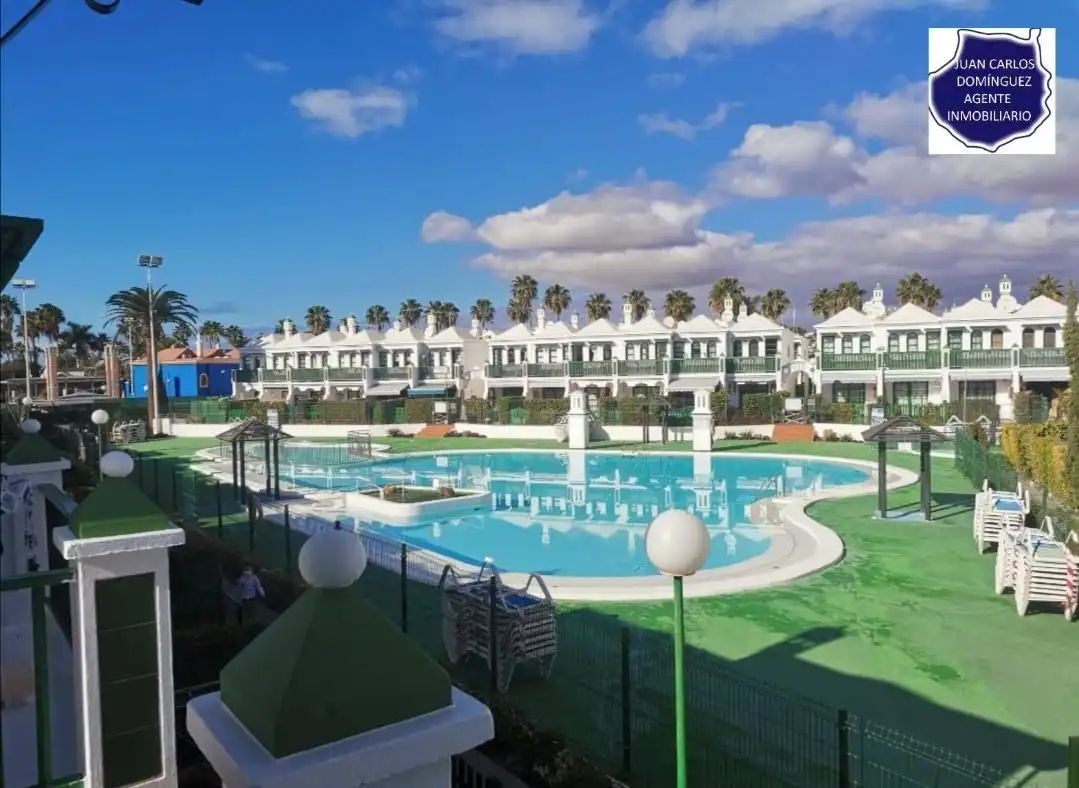 Außenansicht von Maisonette zur Miete in San Bartolomé de Tirajana mit Terrasse, Möbliert und Gemeinschaftspool