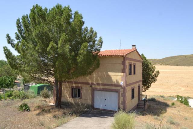 Casa-chalet en Venta en pino en Barajas de Melo