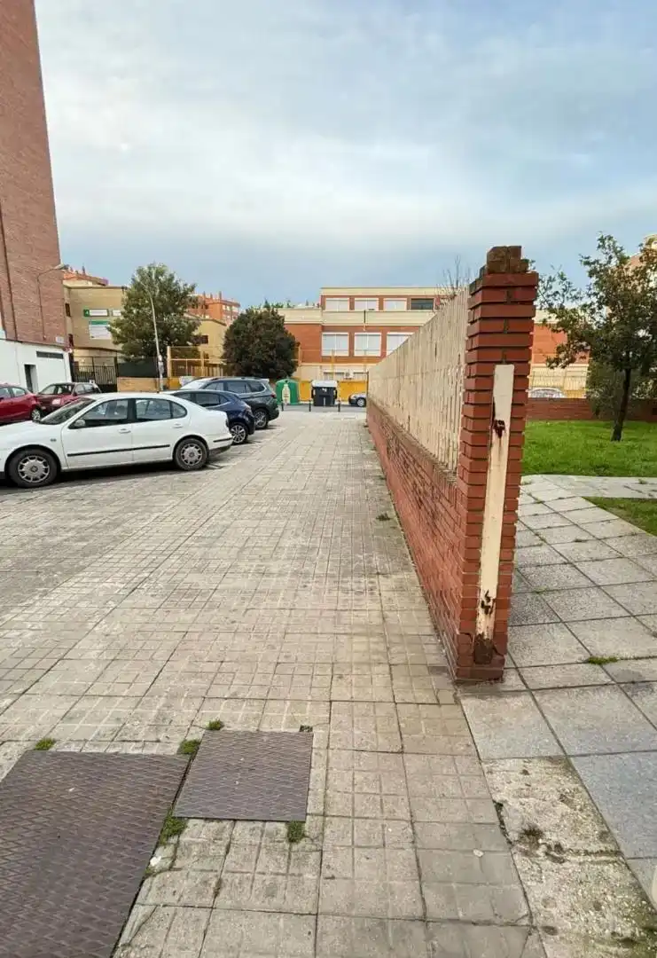 Aparcament de Garatge en venda en Huelva