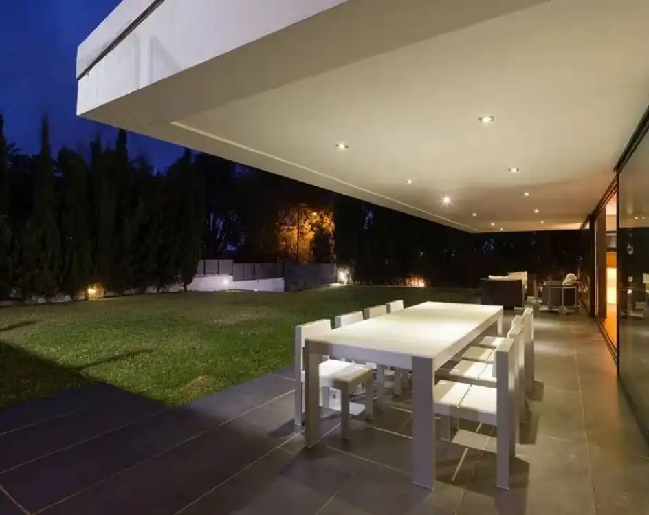 Terrassa de Casa o xalet en venda en Las Palmas de Gran Canaria amb Aire condicionat, Jardí privat i Terrassa