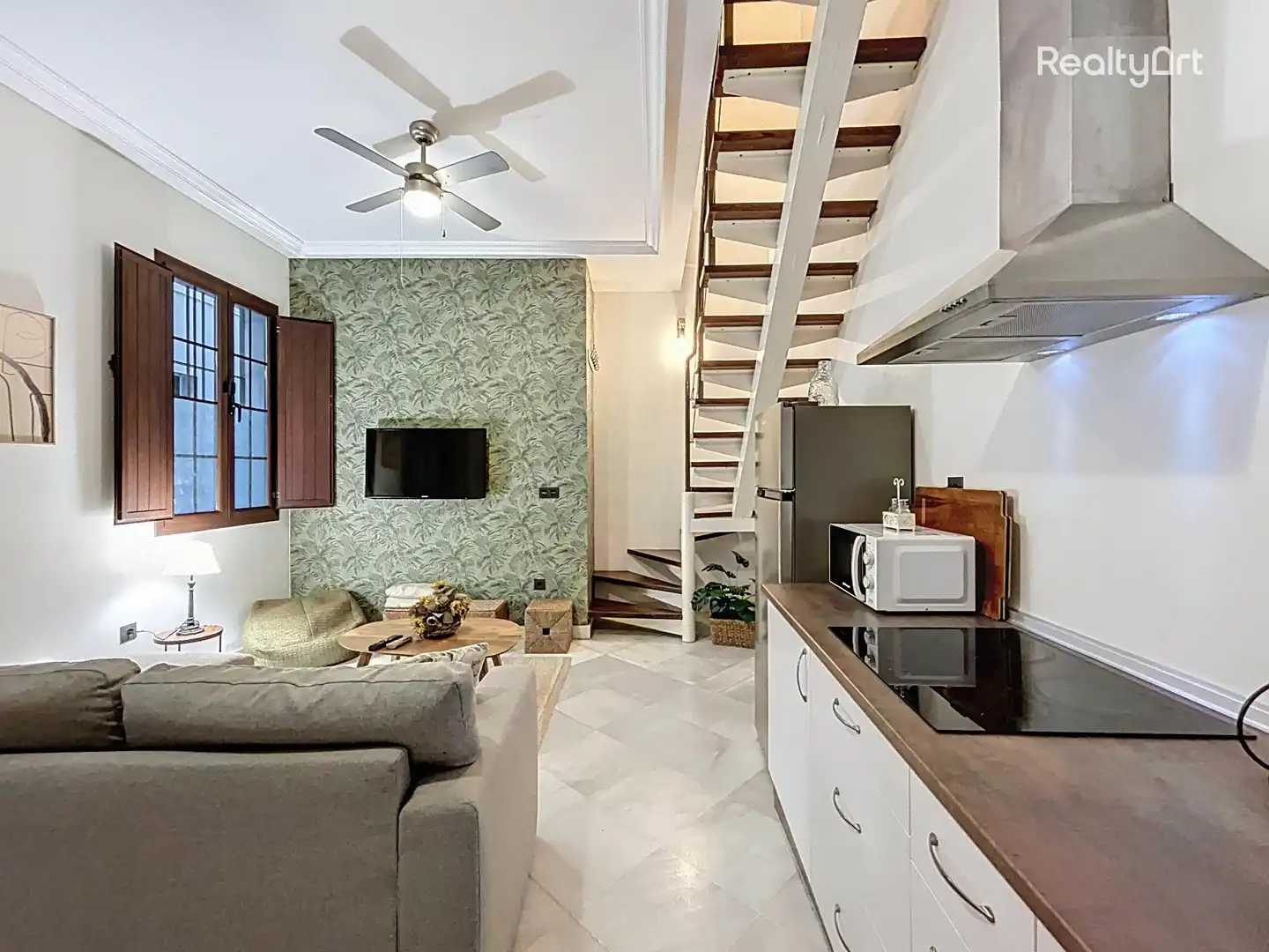 Sala de estar de Piso en venta en Sevilla con Aire acondicionado, Calefacción y Balcón