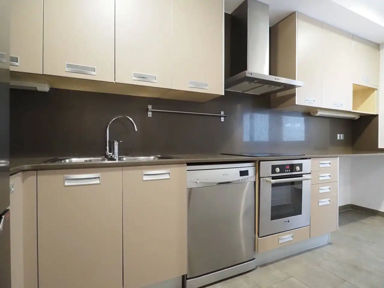 Flat with lift for sale in Calle Joan Coll, imagen 2