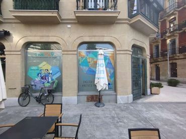 Locale commerciale in affitto a Calle Arroka 2