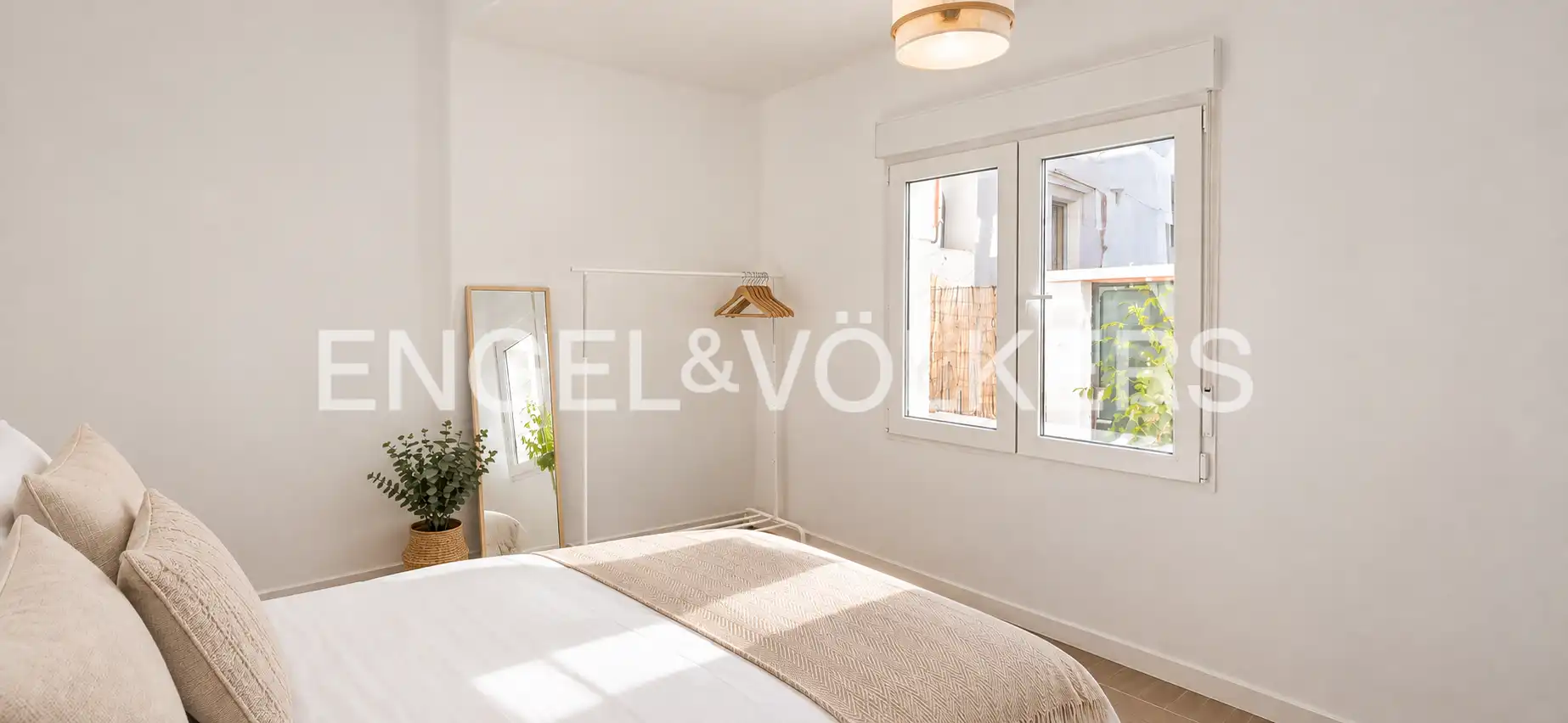 Bedroom of Ground floor for rent in Madrid  with Air Conditioner, Heating and Private garden