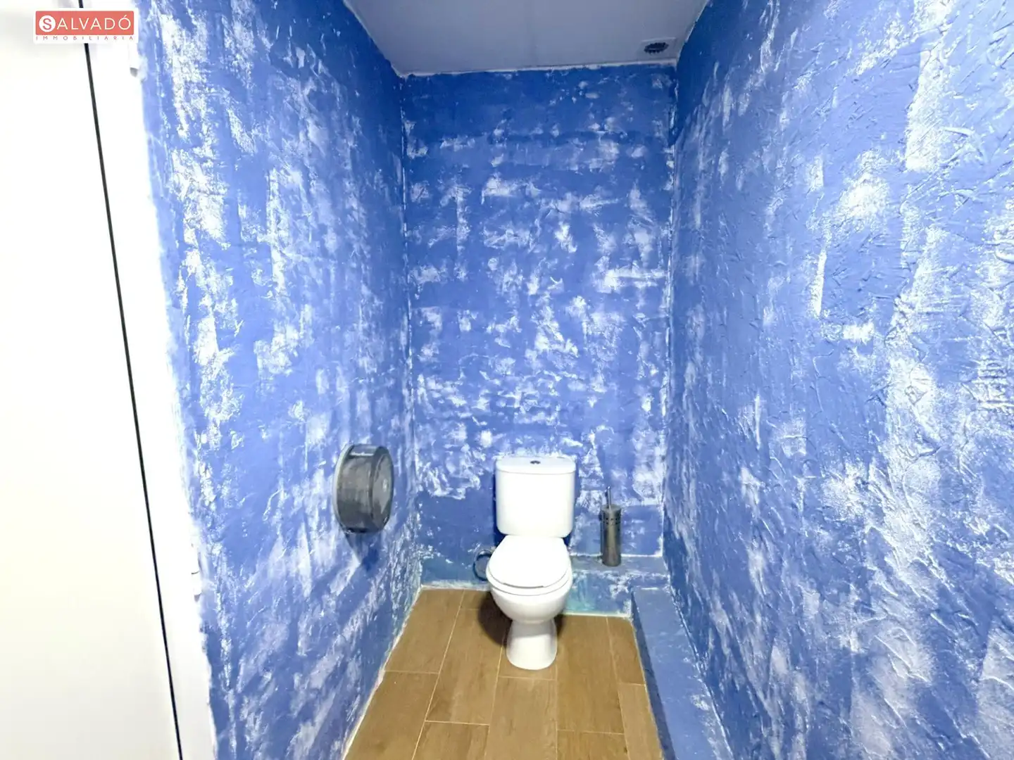 Bathroom of Commercial properties for rent in Calafell  with Air Conditioner and Terrace