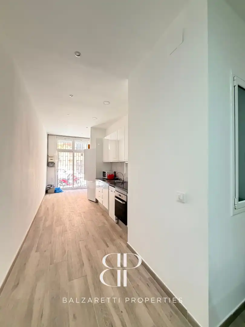 Cuina de Pis en venda en Barcelona amb Aire condicionat, Calefacció i Forn