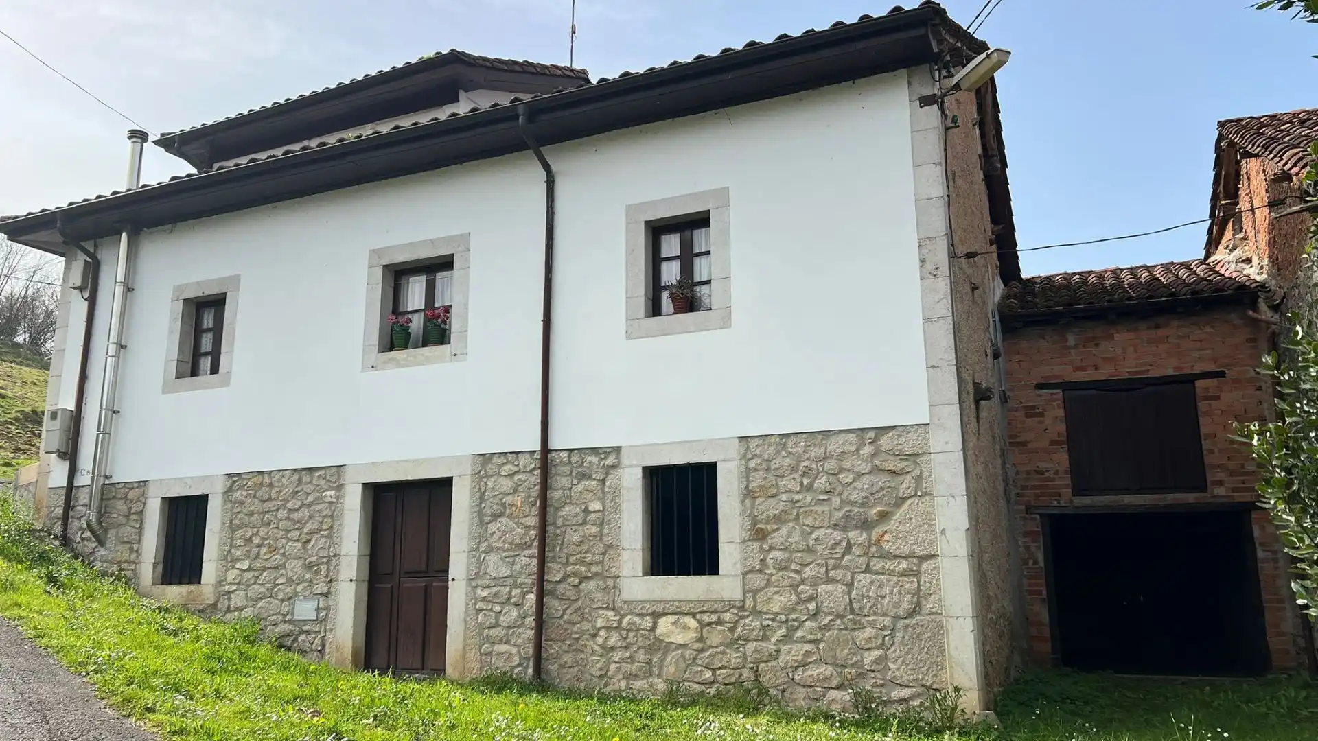 Exterior view of Houses for sale in Onís  with Heating