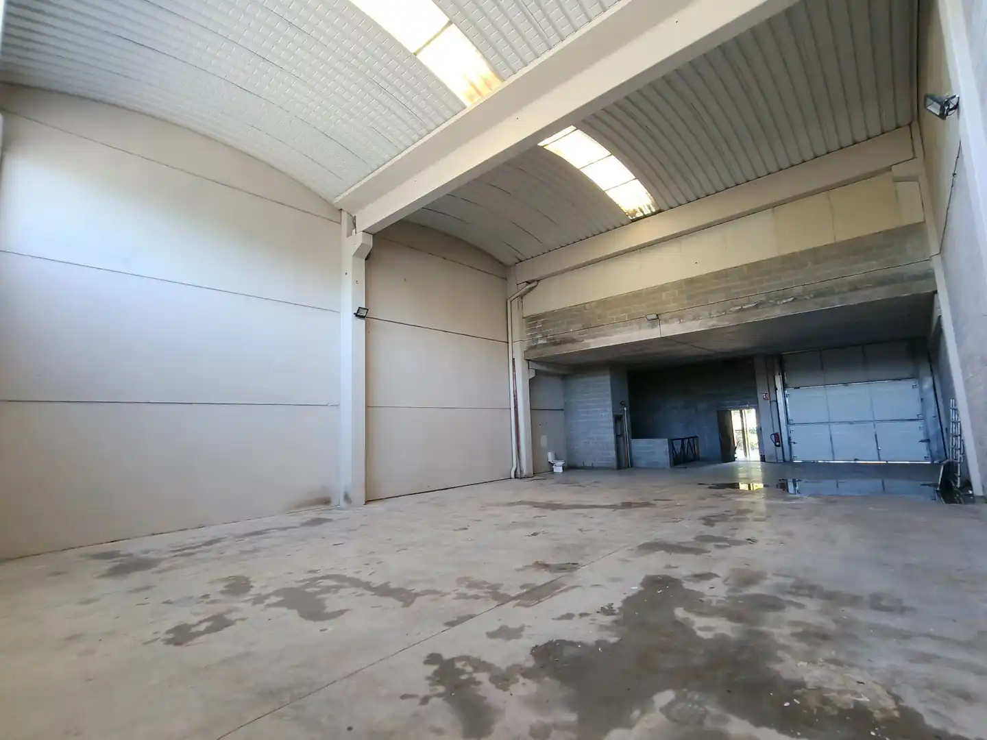 Nau industrial en venda en Begues, Barcelona