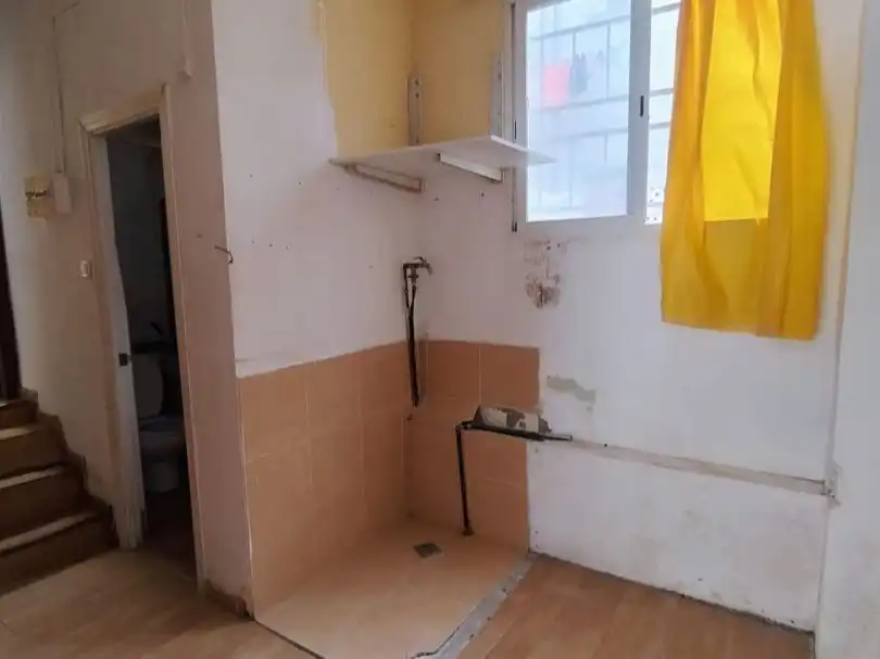 Cocina de Local en venta en Madrid con Parquet